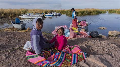 cleaning mud Bolivia|Peru and Bolivia vow to clean Lake Titicaca .